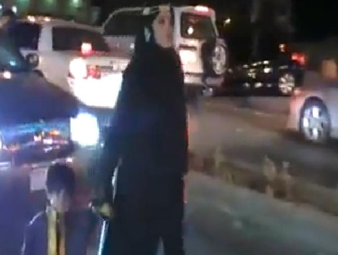 Arabie Saoudite : Une femme harcelée par tous les hommes